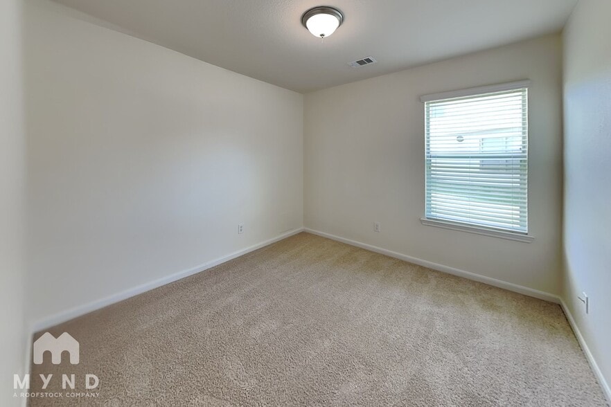 Building Photo - 4103 Oakview Creek Ln