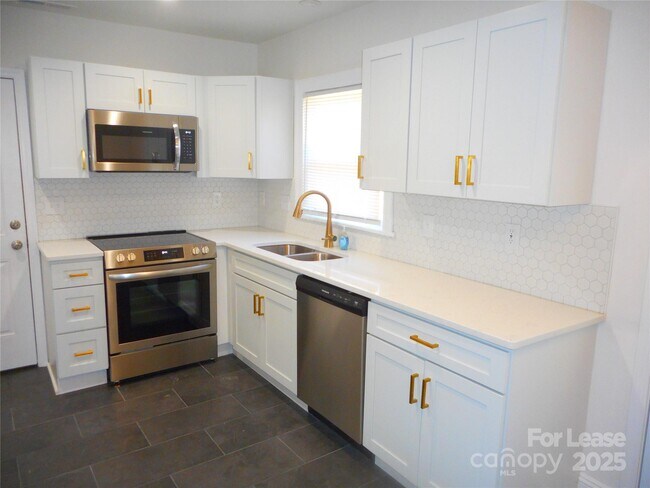 Building Photo - 1336 Bethel Rd