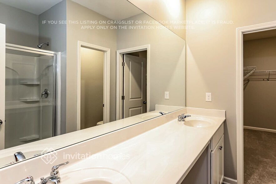 Building Photo - 617 Friesland Dr