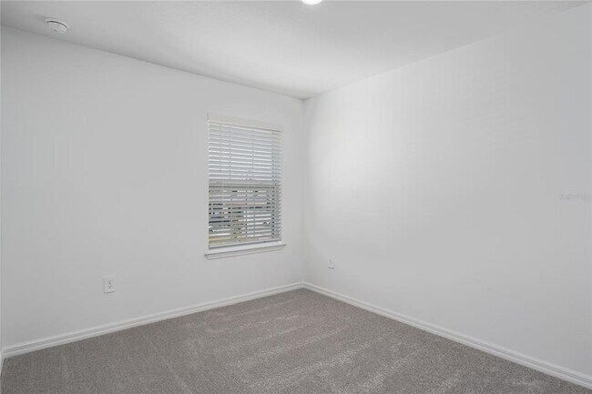 Building Photo - 10964 65th Ter E