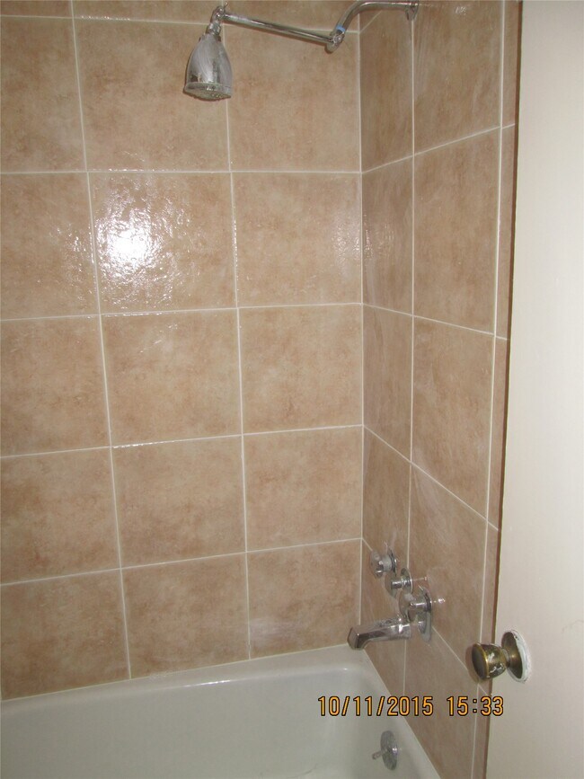 Building Photo - 10834 Sugar Hill Dr