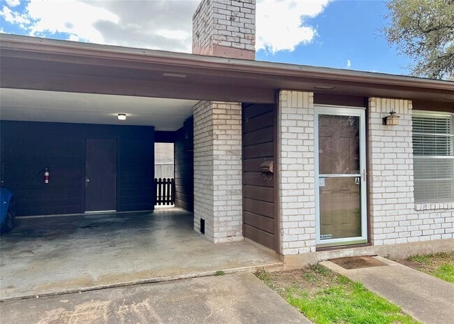 Building Photo - 1907 Rabb Rd