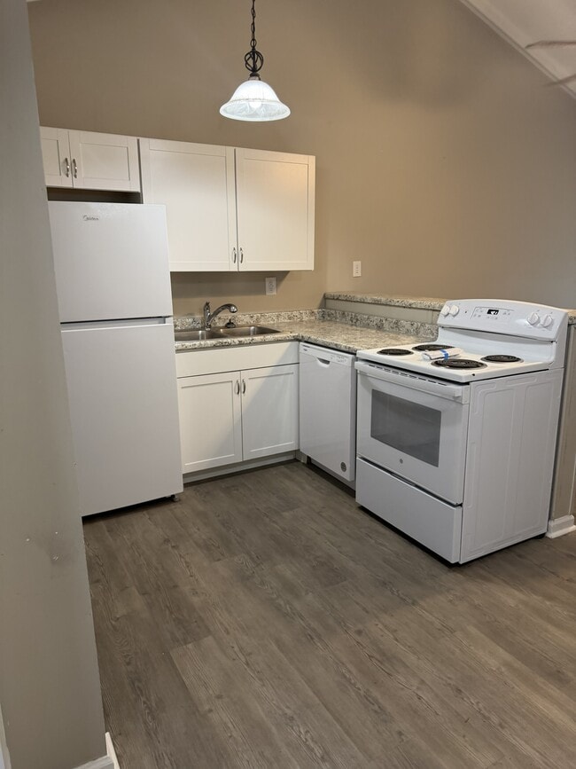 Building Photo - 4918 Charwood Trail NW