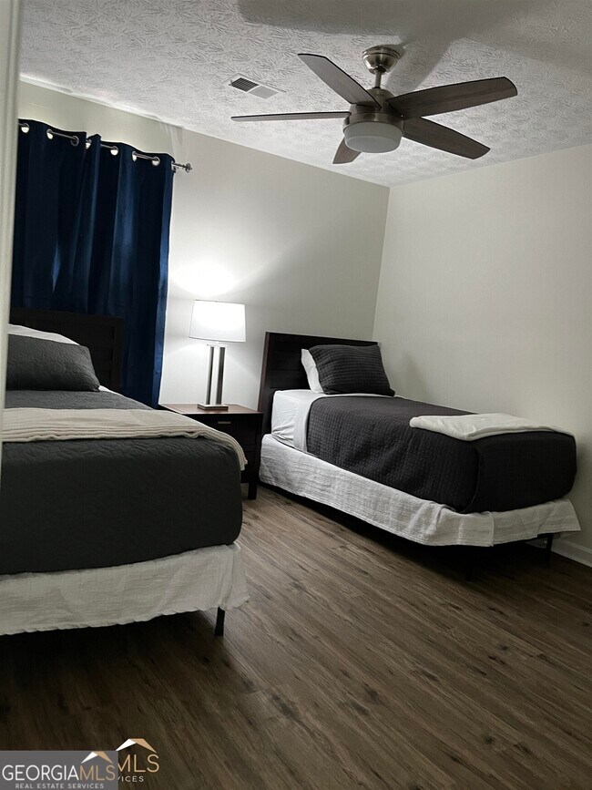 Building Photo - 208 Swanson Ridge