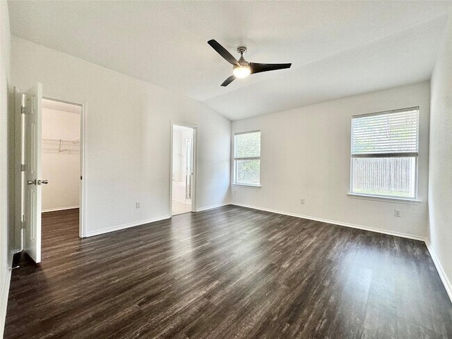 Building Photo - 1015 Aiken Dr
