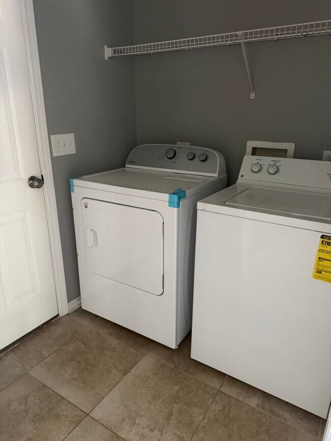 Building Photo - The Willows