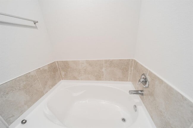 Building Photo - 5515 Peralta Mills Way