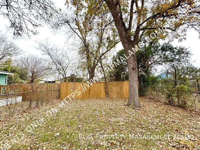 Building Photo - AVAILABLE NOW! Newly Built 2-Story 3 Bedro...