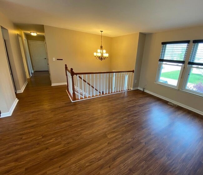 Building Photo - 23545 Valley Starr Dr