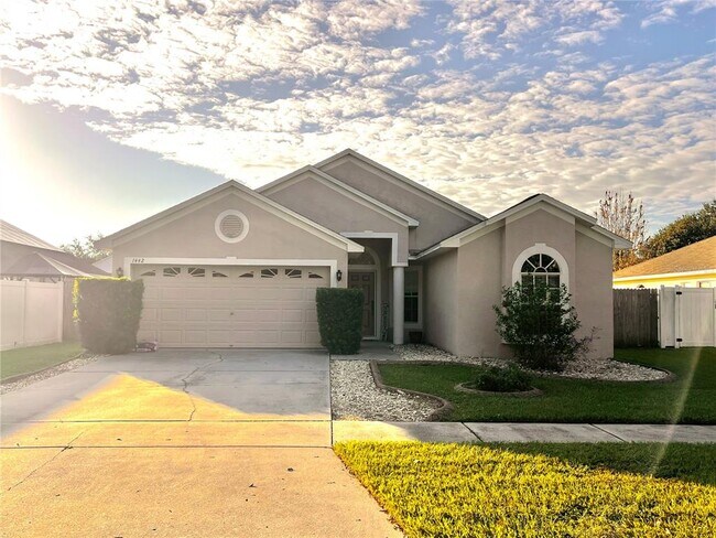 Primary Photo - 1442 Lake Shore Ranch Dr