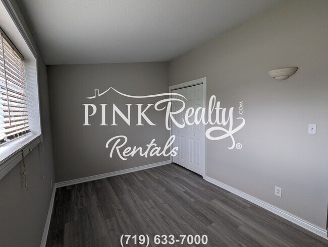 Building Photo - 123 Amherst St