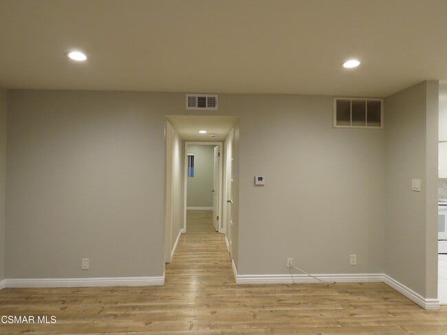 Building Photo - 18547 Collins St