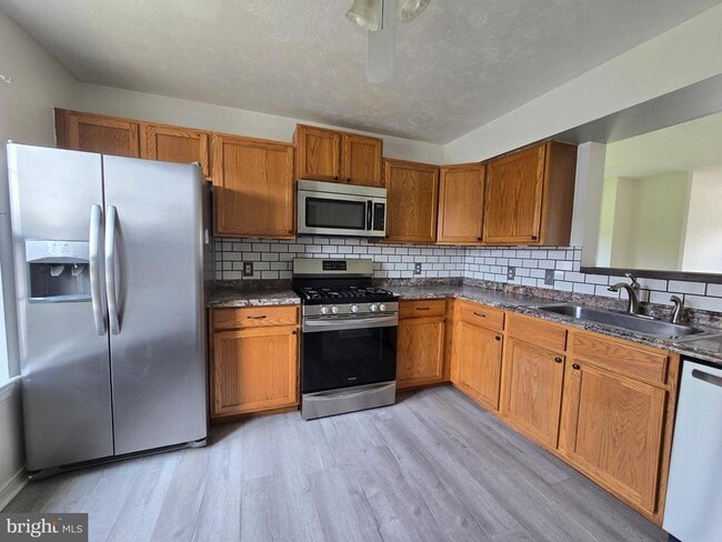 Building Photo - 50 Cardington Ct