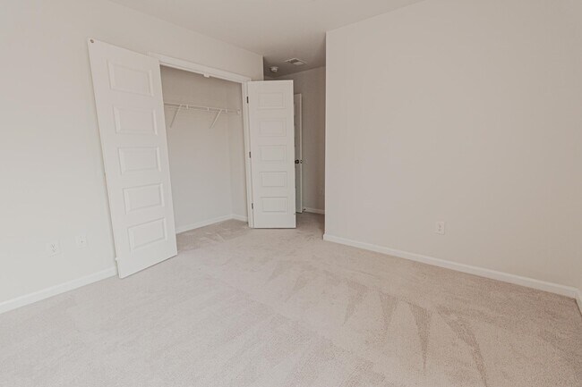 Building Photo - 780 Dusty Pine Way
