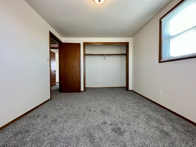 Building Photo - 2082-2084 Terry Ln