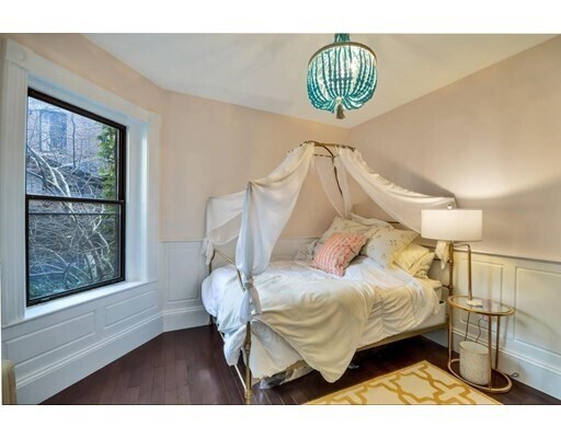 Building Photo - 29 Revere St