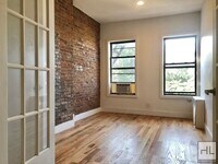 Building Photo - BEDFORD AVENUE / Amazing 3-Bed 1-Bath / Cr...