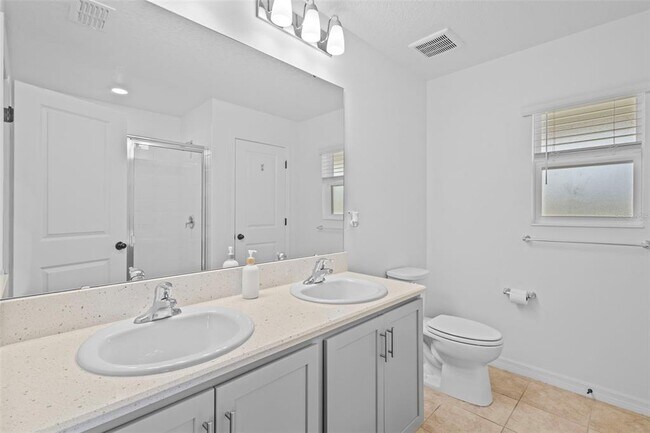 Building Photo - 11571 Little River Way