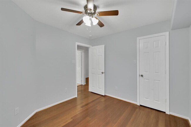 Building Photo - 3 Peach Ridge Pl