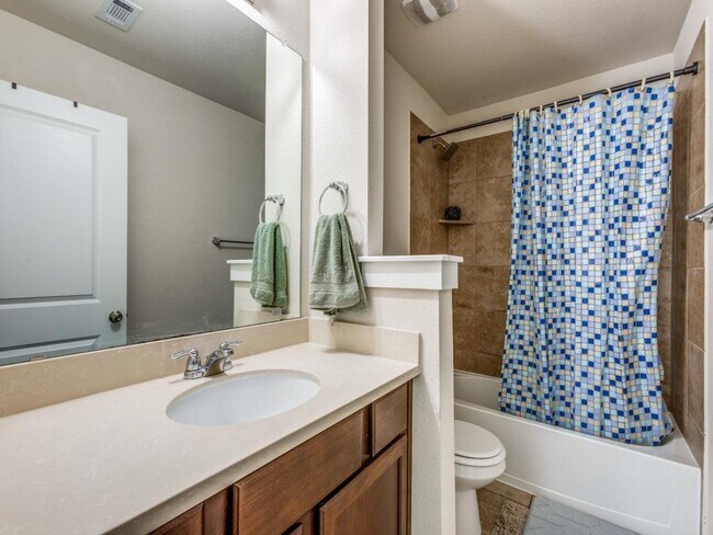 Building Photo - 5906 Wolf Pack Dr