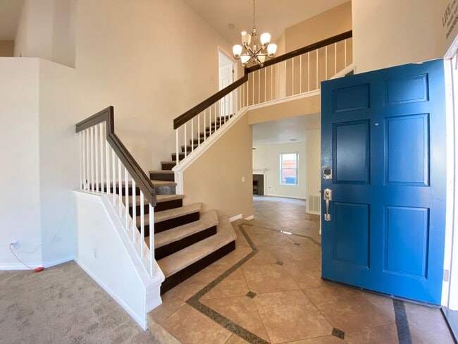 Building Photo - Santa Fe Hills 4 Bedroom Home