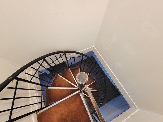 Building Photo - 2 bedroom 1 bath Berkley Apartment for rent