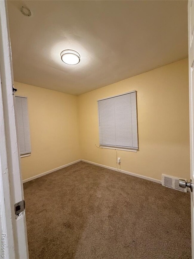 Building Photo - 776 John Daly St