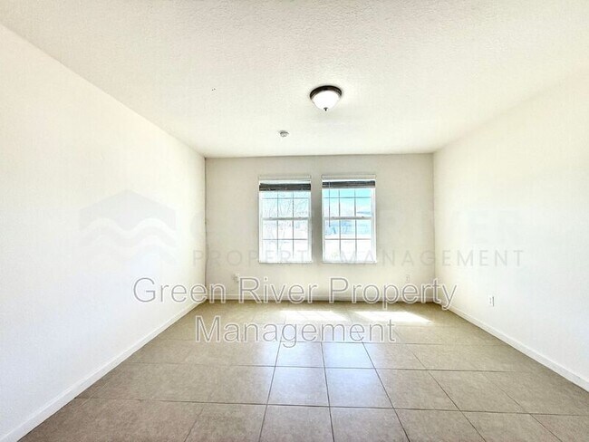 Building Photo - 8704 Lake George Cir W