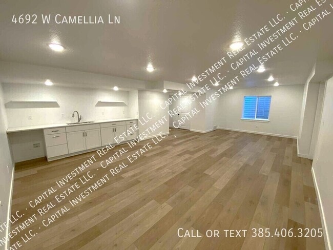 Building Photo - 4692 Camellia Ln