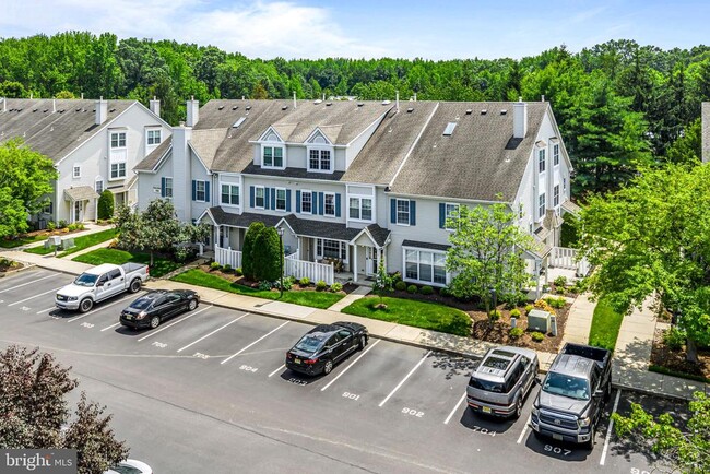 Building Photo - 706 Oswego Ct