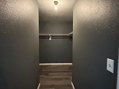 Building Photo - single-family home located in a cul-de-sac