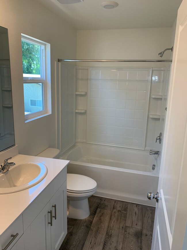 Building Photo - 873 Bertino Pl