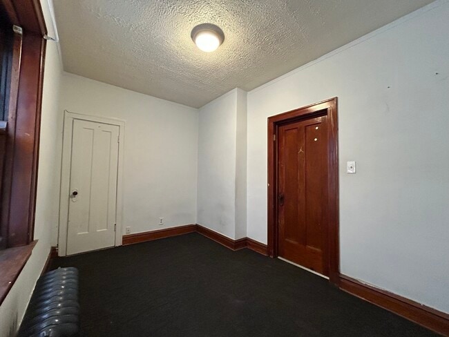 Building Photo - 6938 S Campbell Ave