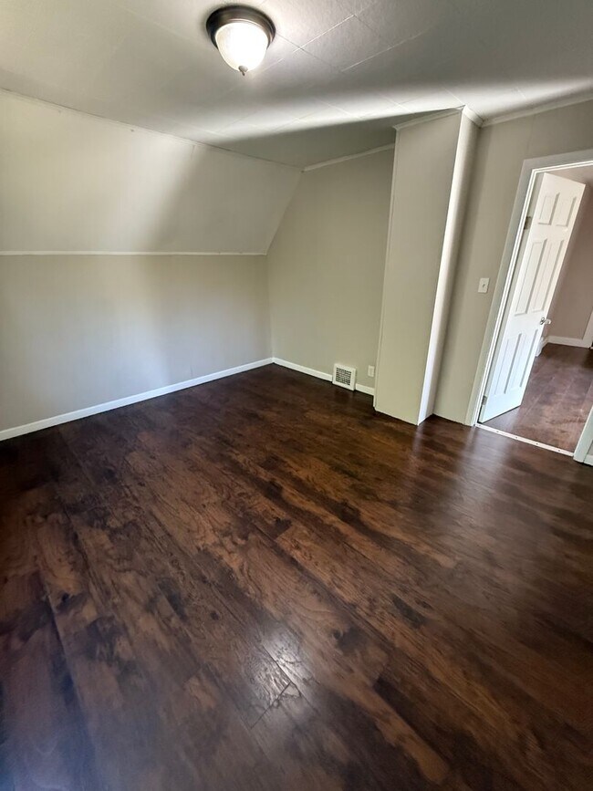 Building Photo - SECTION 8 and EDEN Accepted!! Your Newly R...