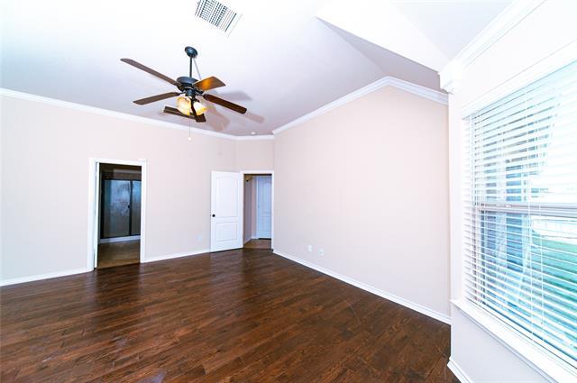Building Photo - 403 Bellflower Ct