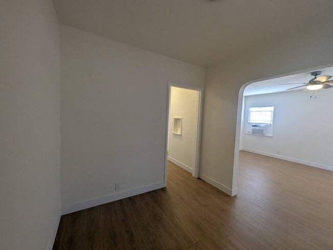 Building Photo - Charming Newly Remodeled 2-Bedroom Home