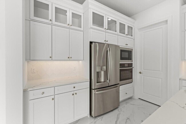 Building Photo - 10264 Field Flower Trl