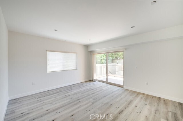 Building Photo - 14526 Hartland St