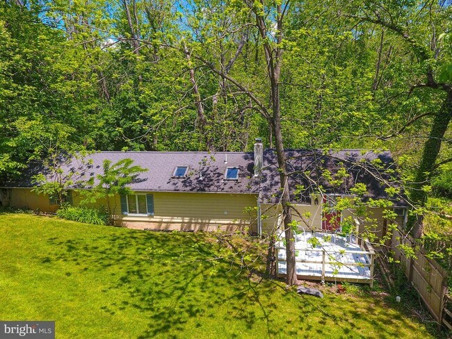 Building Photo - 5496 York Rd.