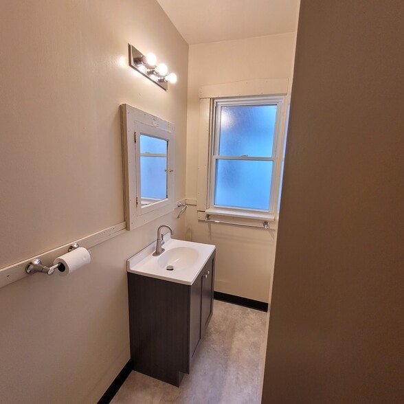 Remodeled Bathroom - 1316 Lafayette Ave SE