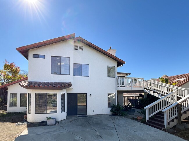 Building Photo - Lovely 4 bedroom Oceanside home!
