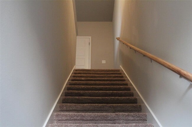 Building Photo - 1220 Garland Rd