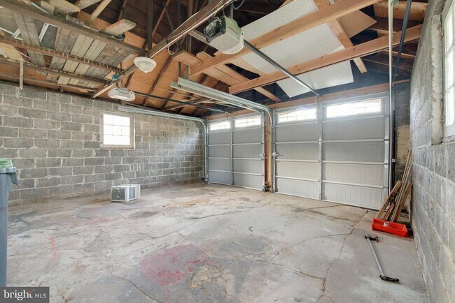 Building Photo - 8 Melvin Rd