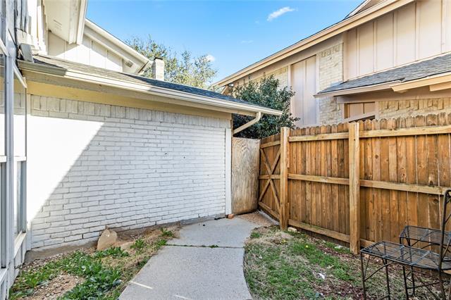 Building Photo - 2200 Seville Ct