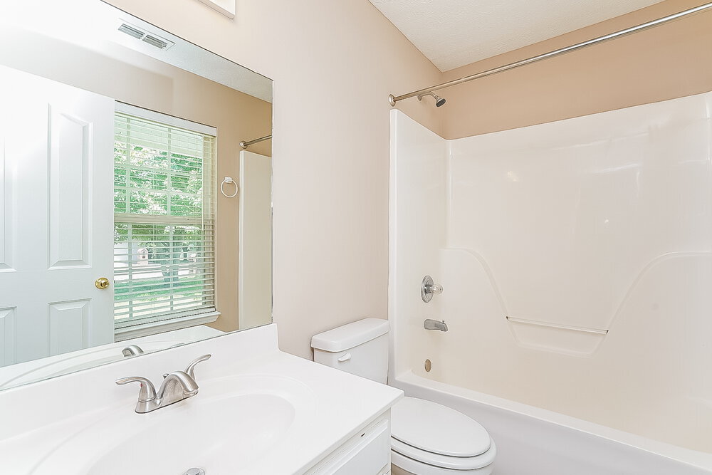 Building Photo - 2919 Weybridge Dr