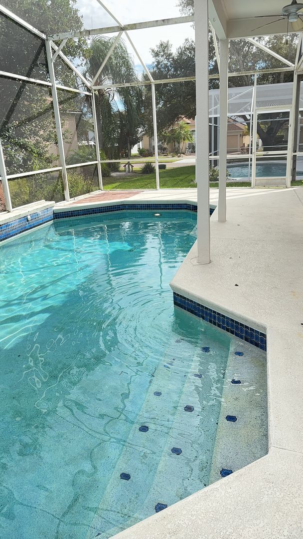 Building Photo - Beautiful Hunter’s Creek Pool Home!