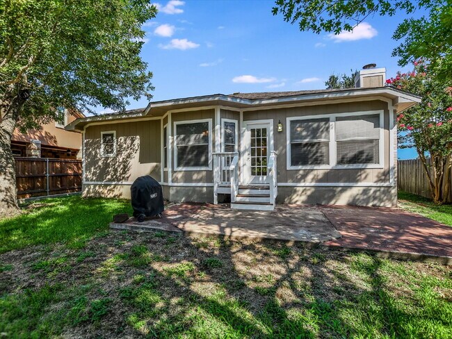 Building Photo - 1102 Brashear Ln