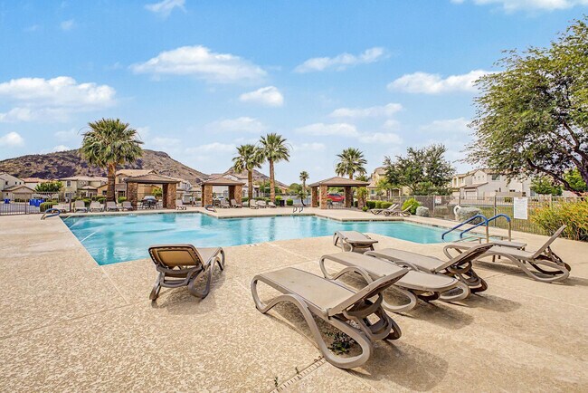 Building Photo - 26616 N Babbling Brook Dr