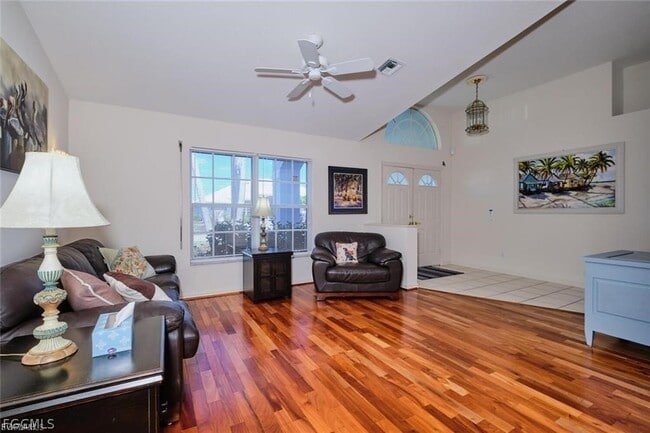 Building Photo - 5507 SW 14th Pl