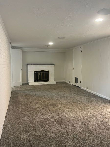 Building Photo - Hollywood Hills Subdivision Mid-Mod Ranch Available Now!